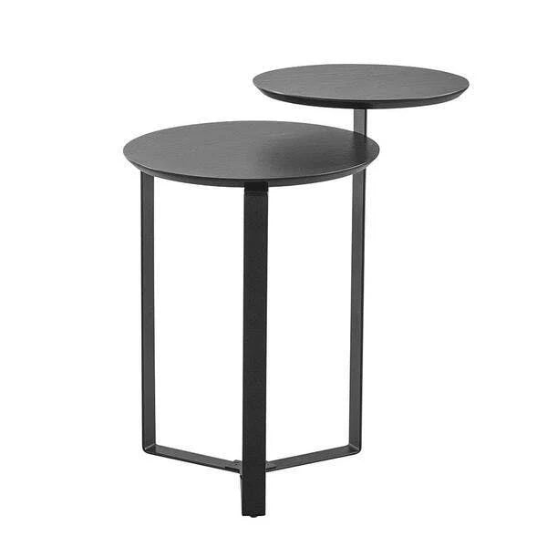 Mesa lateral de tampos escuros escalonados com base preta de três hastes