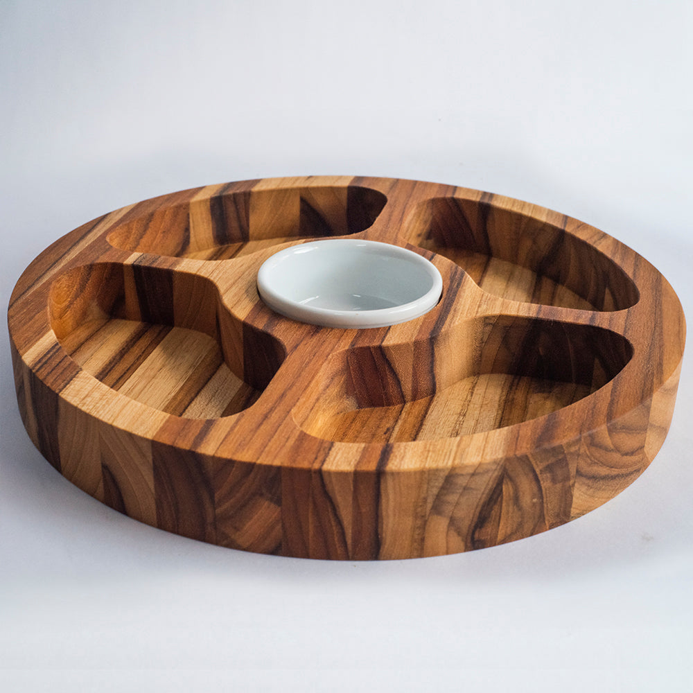Petisqueira oval de teca maciça com pote de porcelana branca