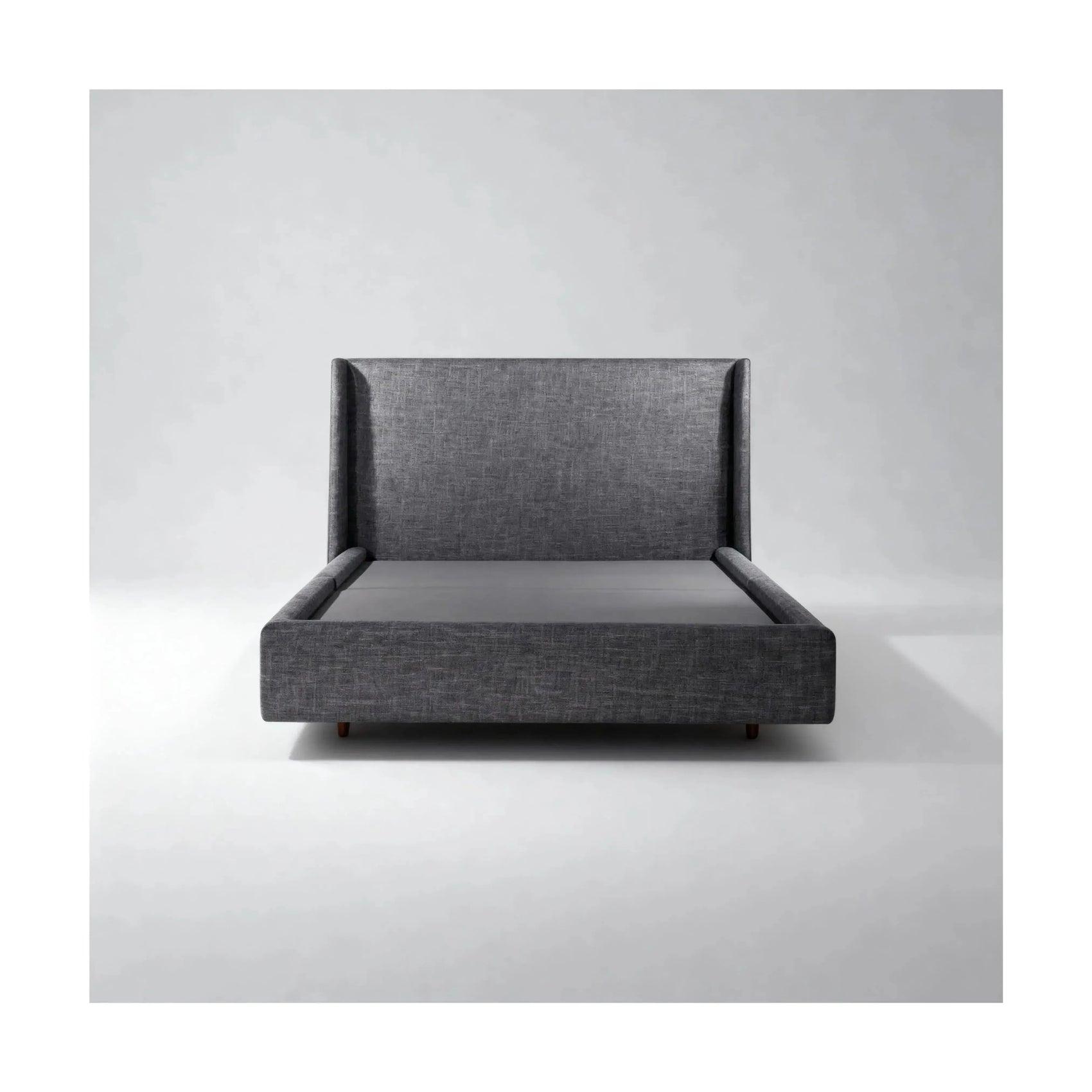 Cama Alvore – cama estofada de design delicado com proporções equilibradas em linho ou bouclé