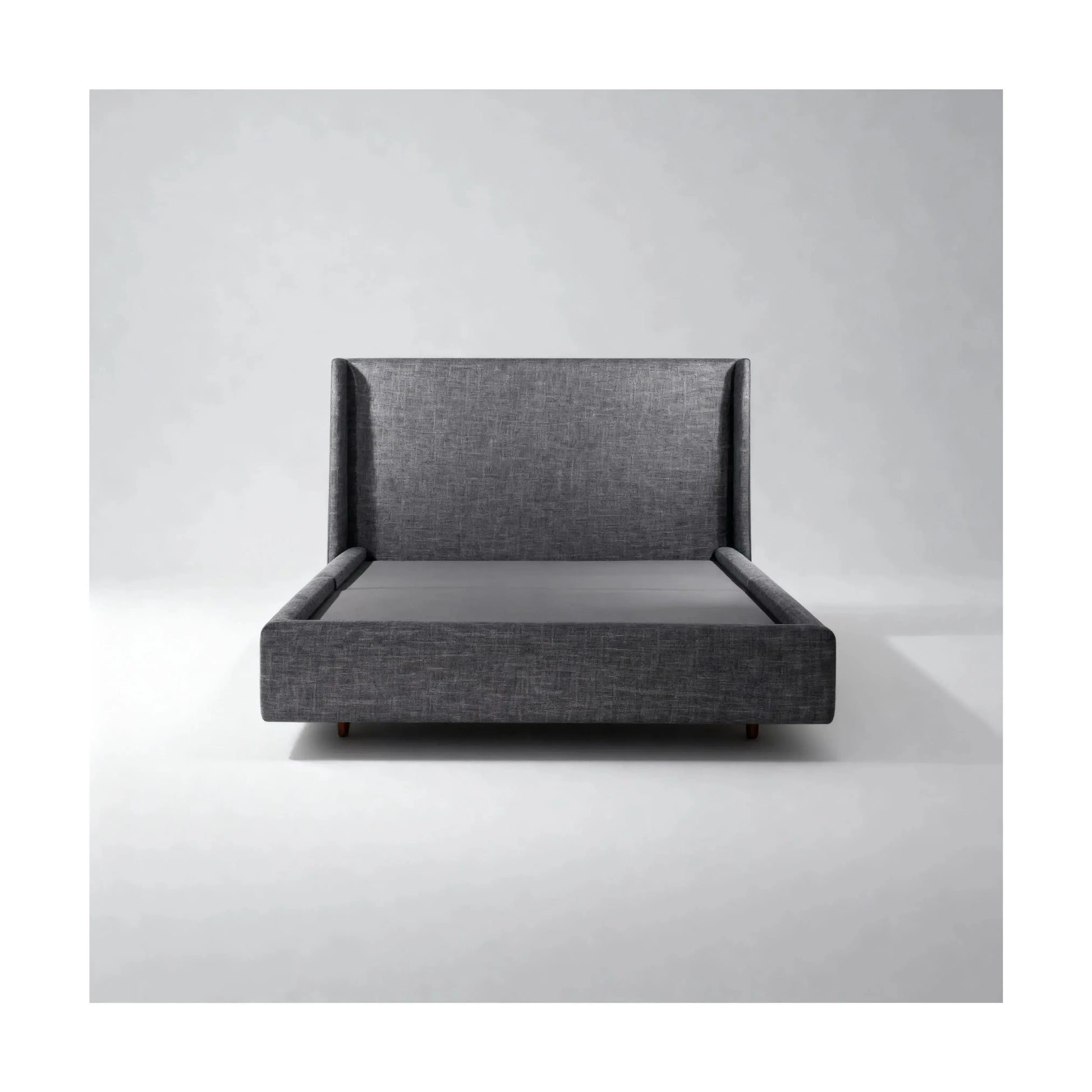 Cama Alvore – cama estofada de design delicado com proporções equilibradas em linho ou bouclé