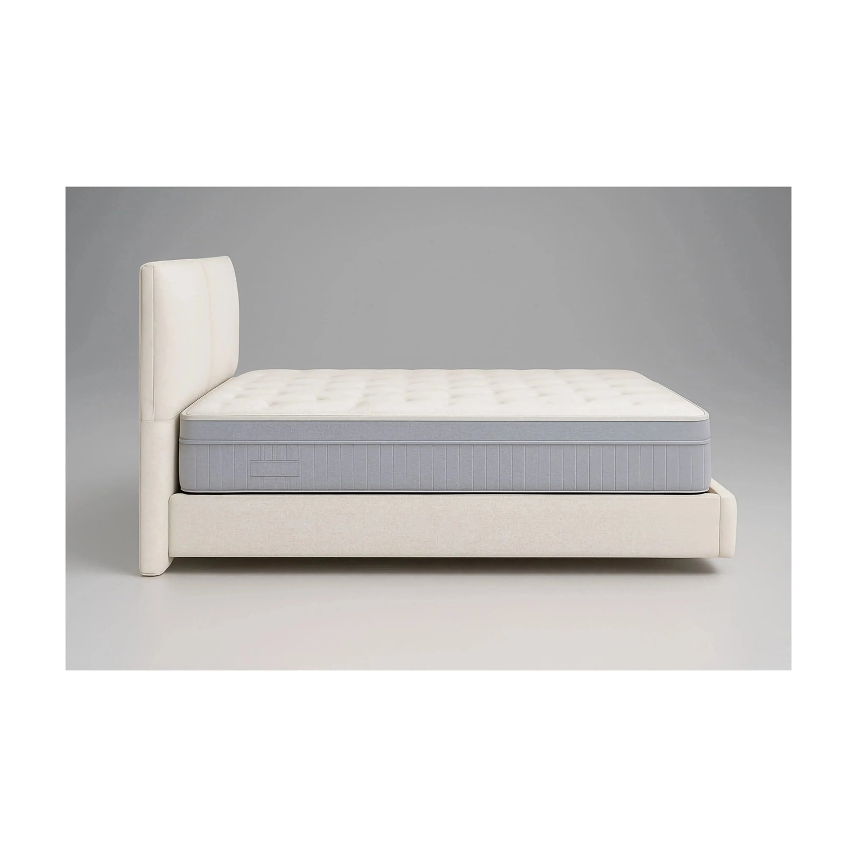 Cama Apollo em madeira maciça com cabeceira alta e design clean moderno