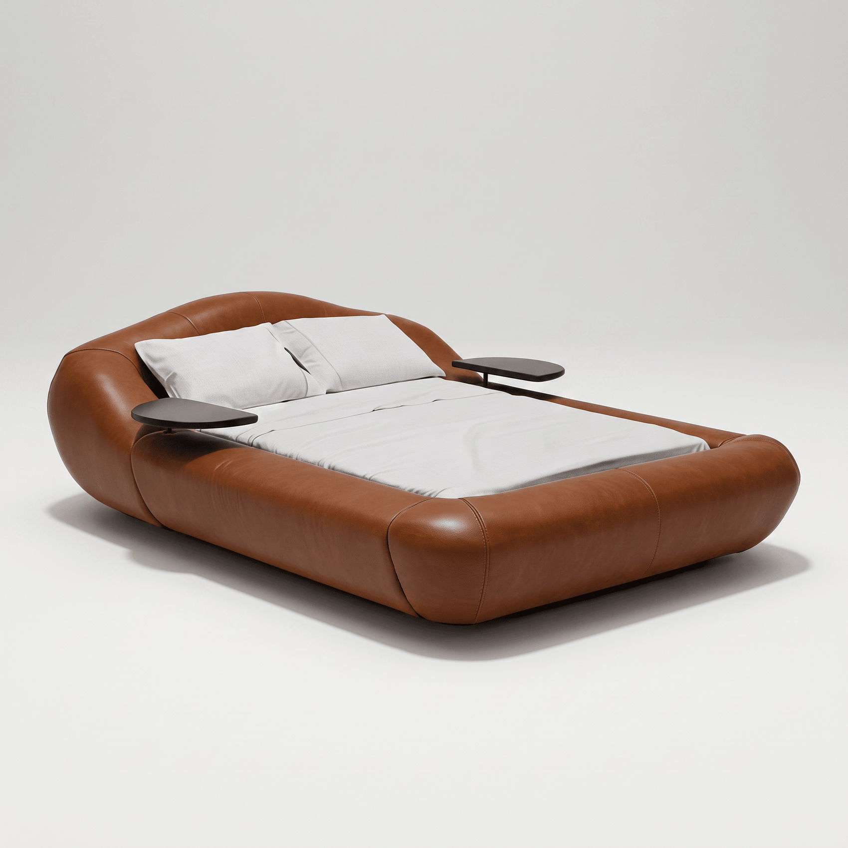 Cama Haru marrom baixa, almofadas laterais e roupa de cama branca com travesseiros