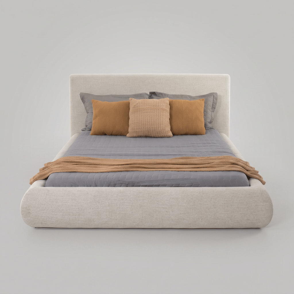 Cama estofada de cabeceira reta e base arredondada, vista frontal