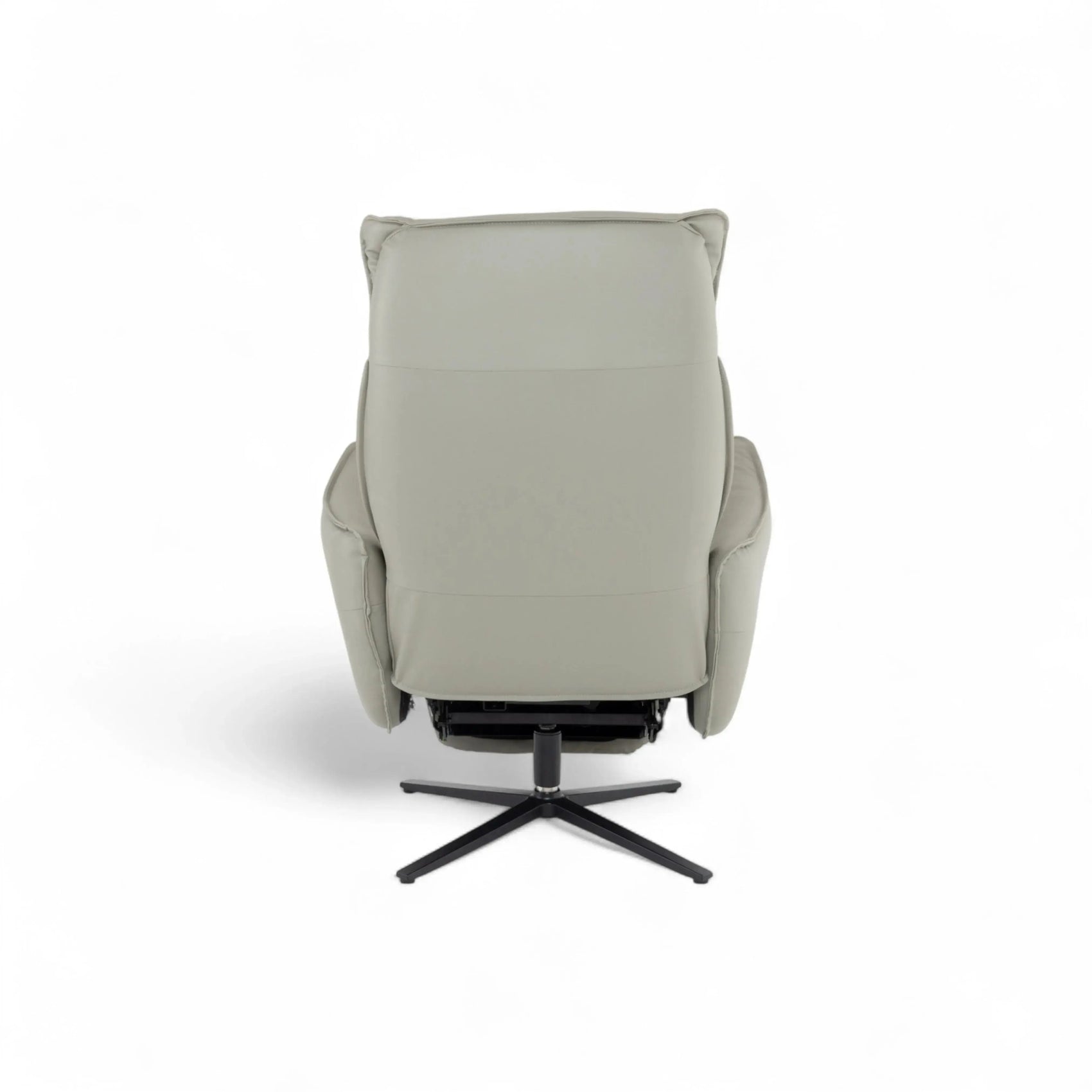 Poltrona Reclinável Celeste em couro cinza com chaise extensível e base metálica eletrostática