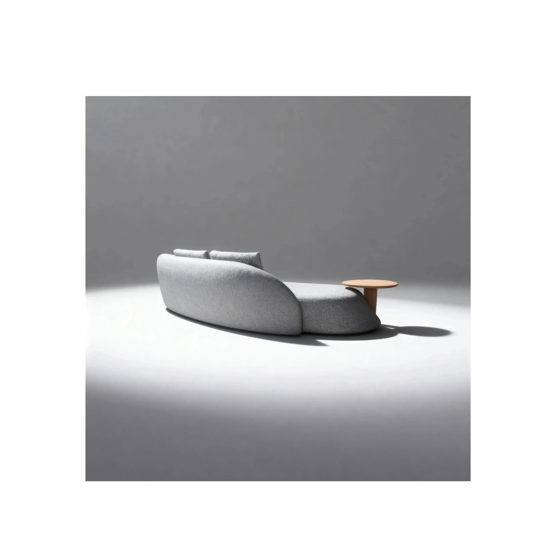 Sofá Coral Noa Living – sofá com mesa lateral em madeira integrada e design contemporâneo