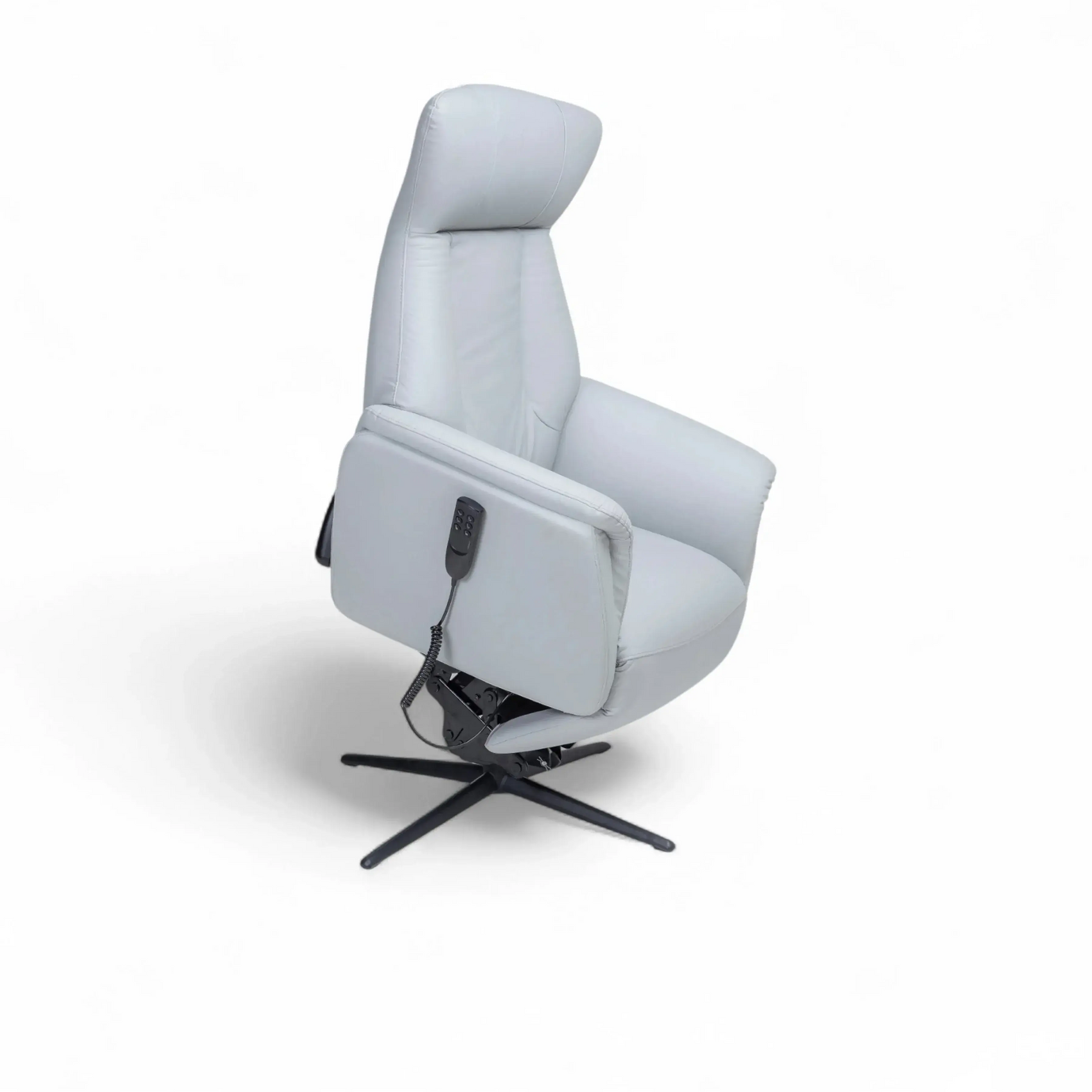 Poltrona Elétrica Cronus – poltrona em couro prata com chaise extensível e base metálica giratória