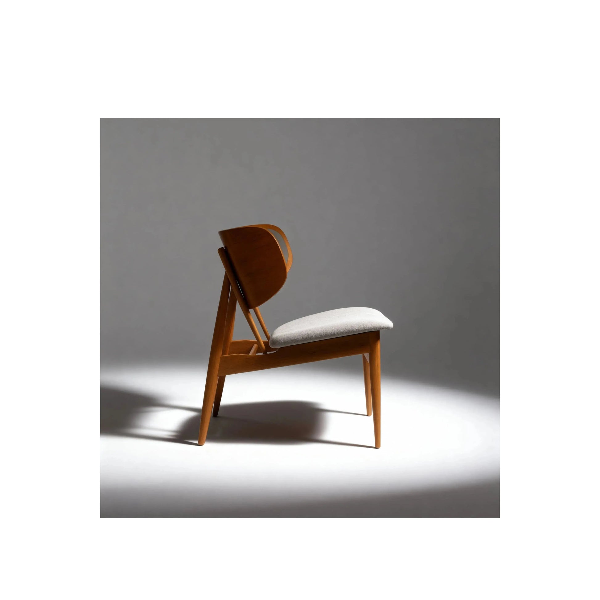 Poltrona Ícaro – poltrona contemporânea com design leve e dinâmico