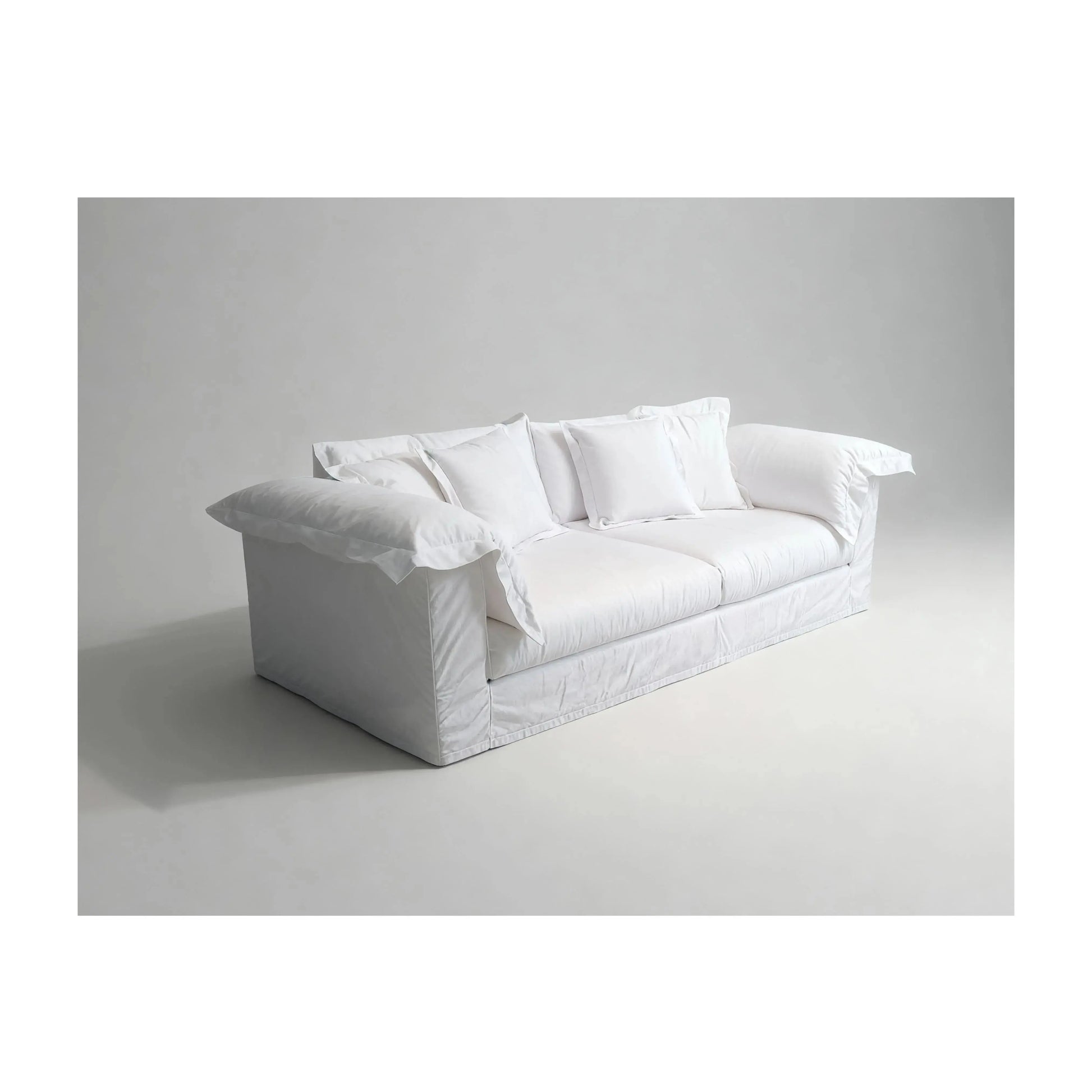 Sofá Kaia – sofá de design contemporâneo com espuma de alta densidade e acabamento refinado
