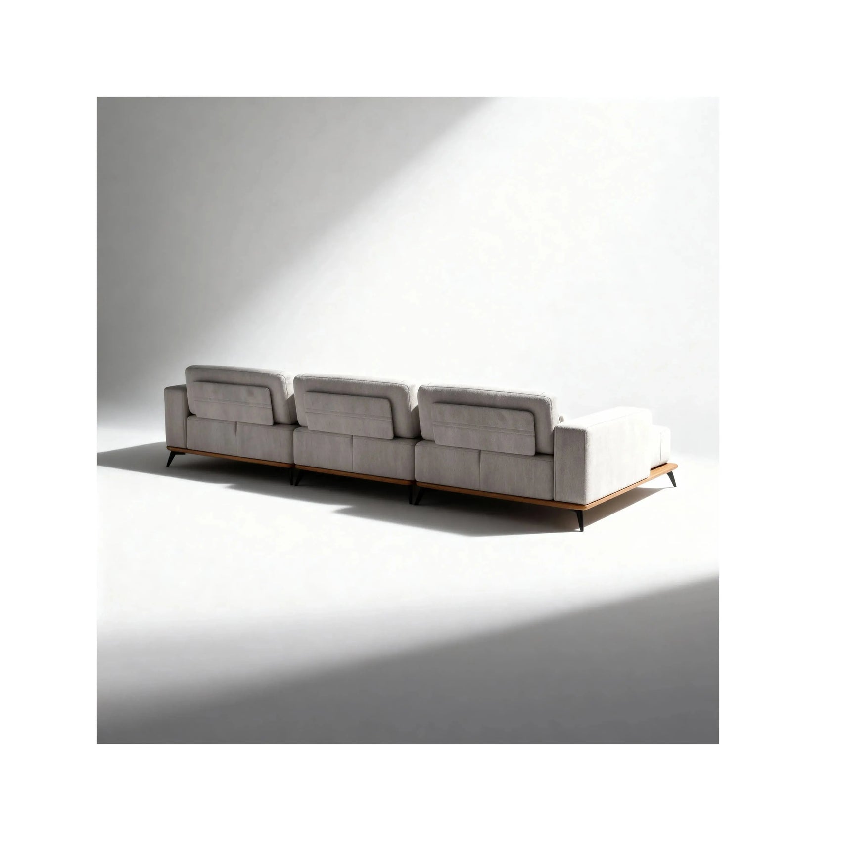 Sofá Living Liberty – sofá com chaise integrada e braços largos de design contemporâneo