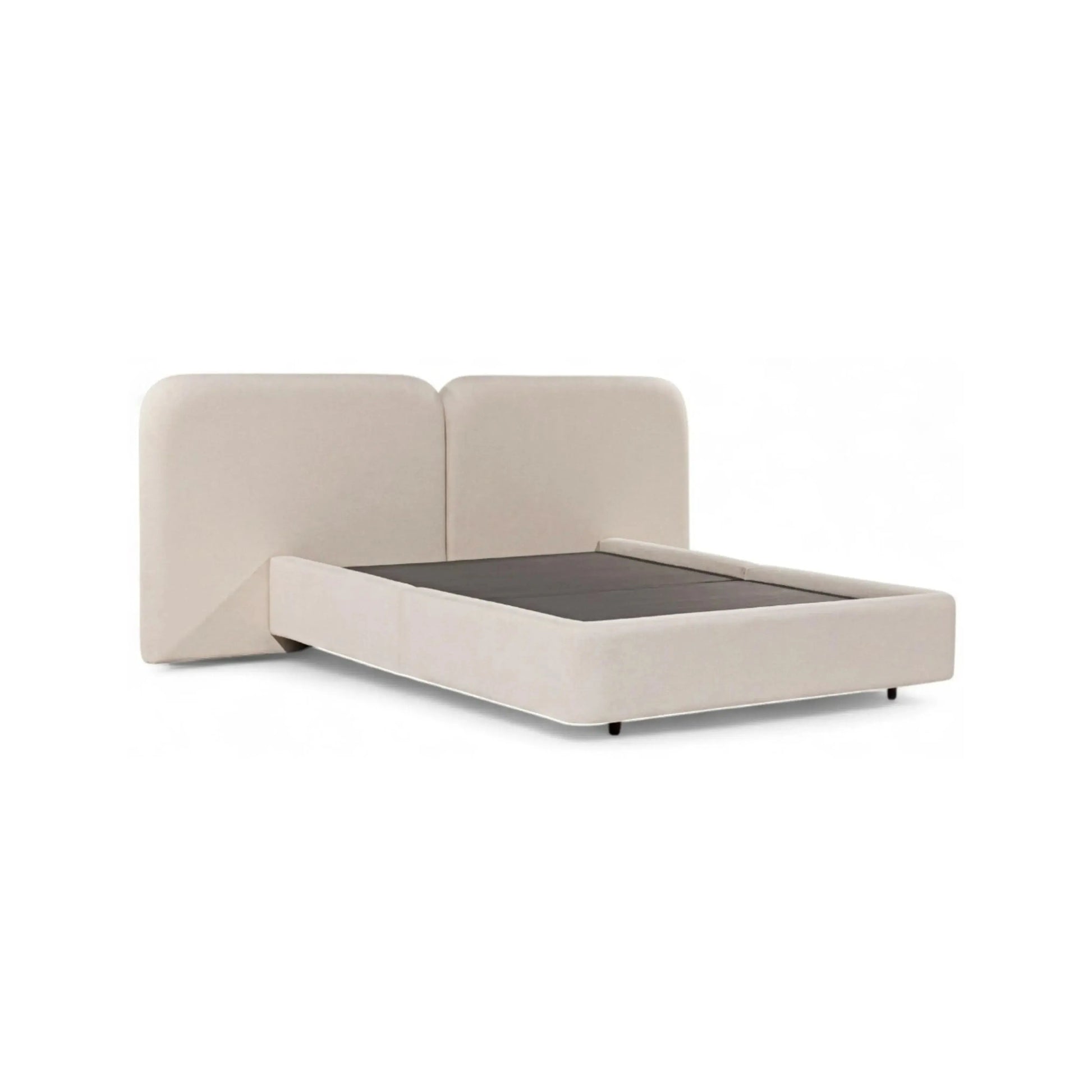 Cama Luna – cama estofada com linhas orgânicas e proporções generosas em linho ou bouclé