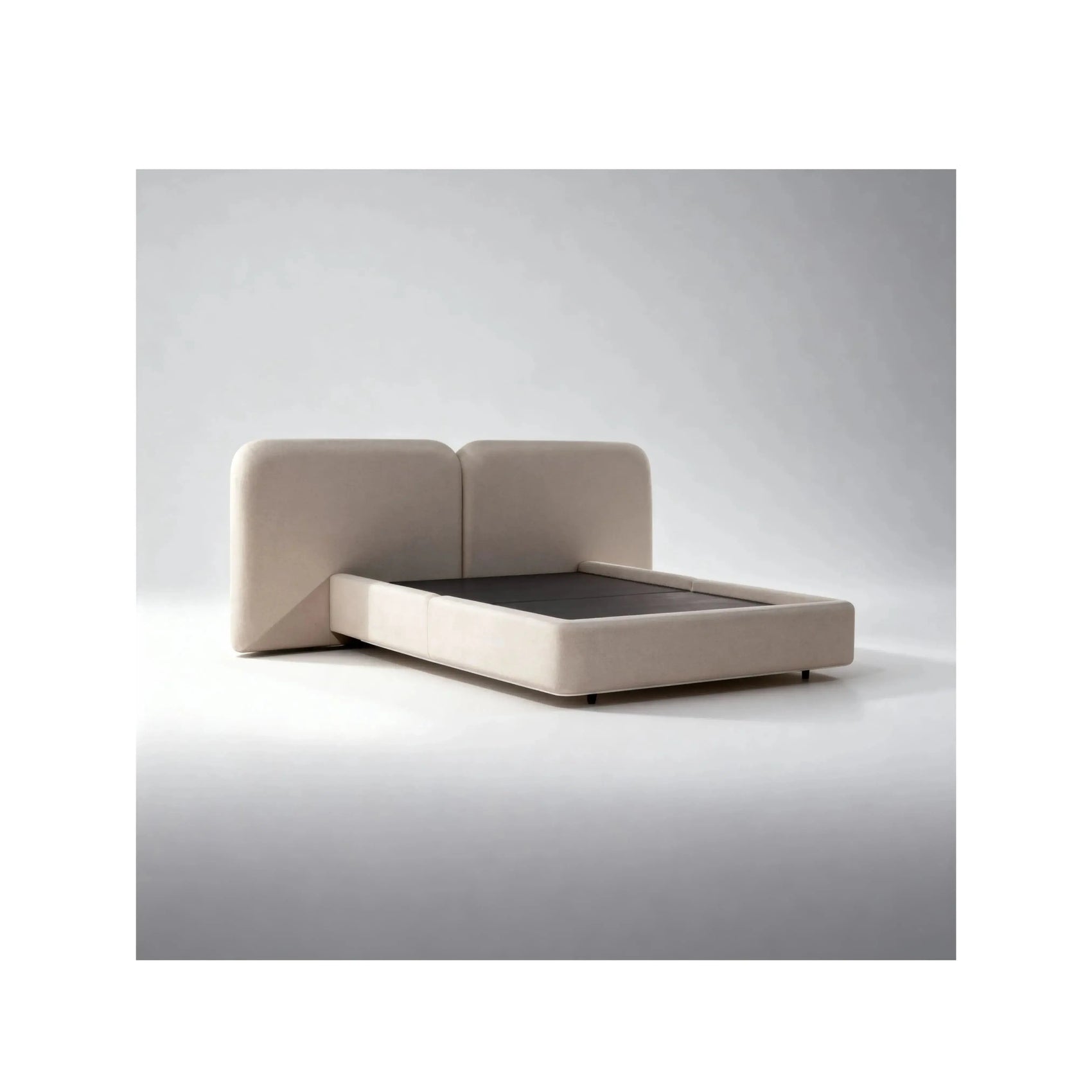 Cama Luna – cama estofada com linhas orgânicas e proporções generosas em linho ou bouclé