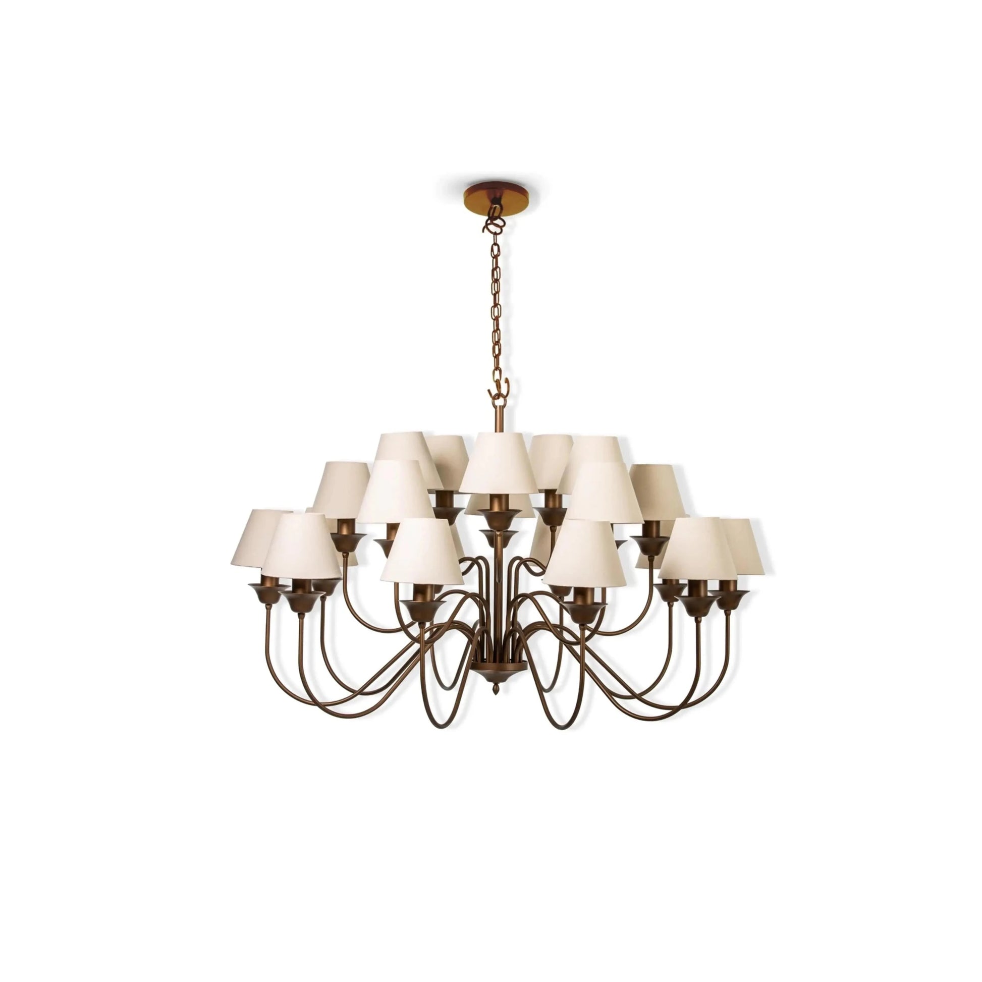 Lustre de teto com 20 braços, cúpulas brancas e estrutura dourada