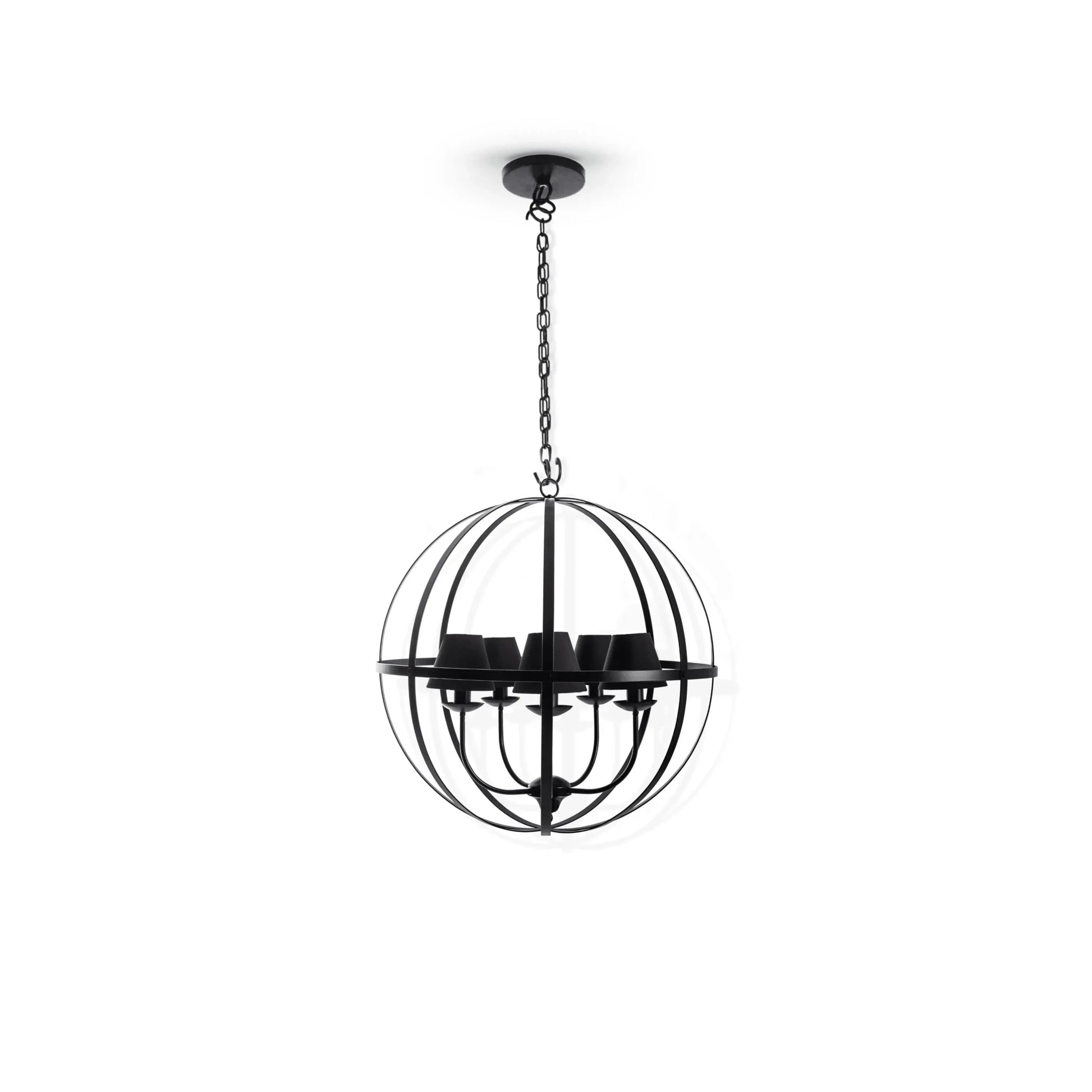 Lustre globo grande com estrutura metálica preta e cúpula esférica de vidro