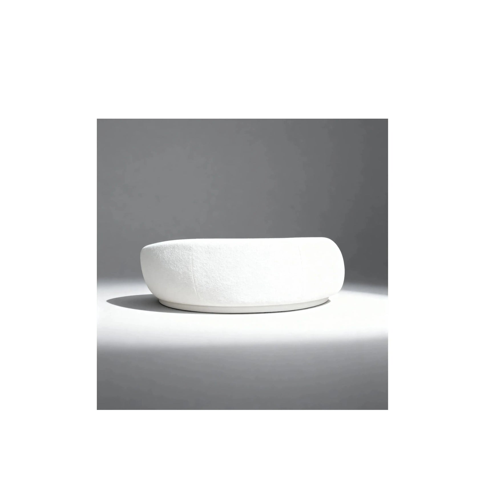 Sofá Lyn Noa Living – sofá de linhas limpas com estrutura em percintas elásticas de alta resistência