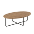 Mesa de centro oval de madeira clara com estrutura metálica preta cruzada