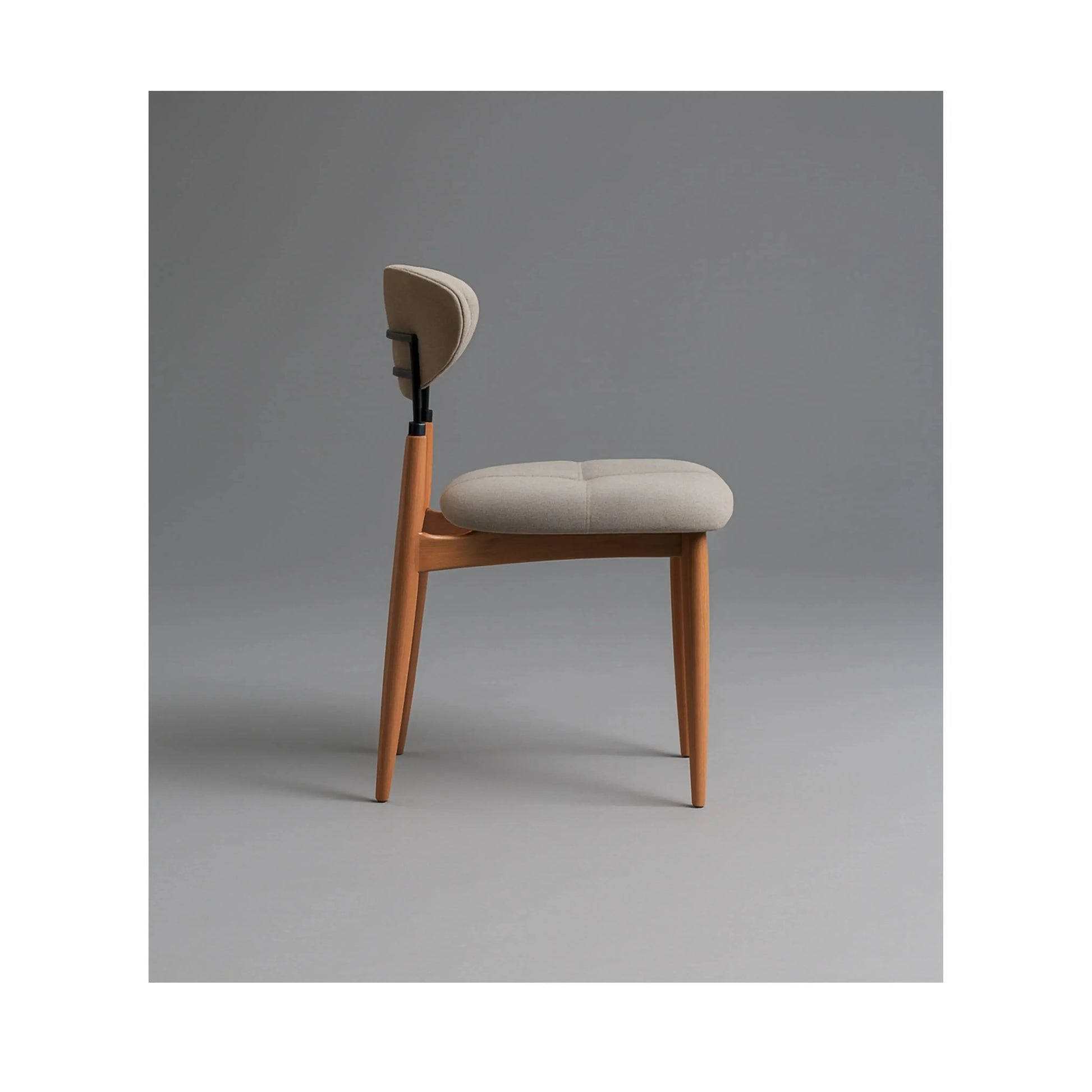 Cadeira Milo – cadeira de jantar acolhedora com design contemporâneo equilibrado