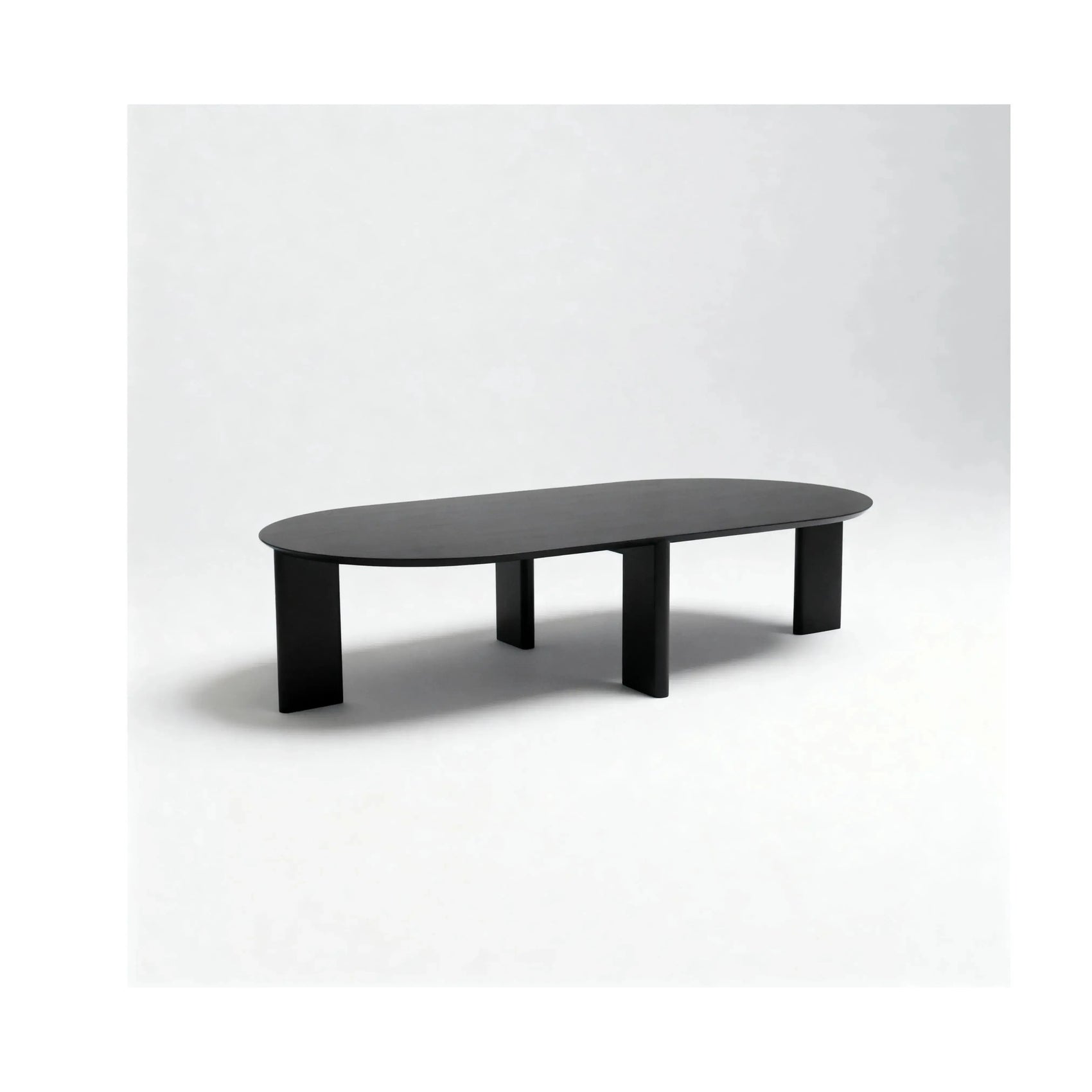 Mesa de Centro Mori Nero – mesa ovalada 120 cm com acabamento Nero para sala de estar