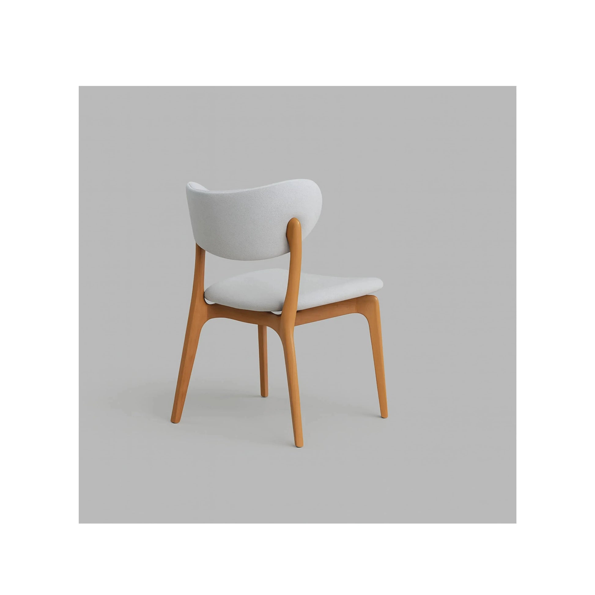 Cadeira Nerone – cadeira de jantar com design imponente e linhas verticais marcantes