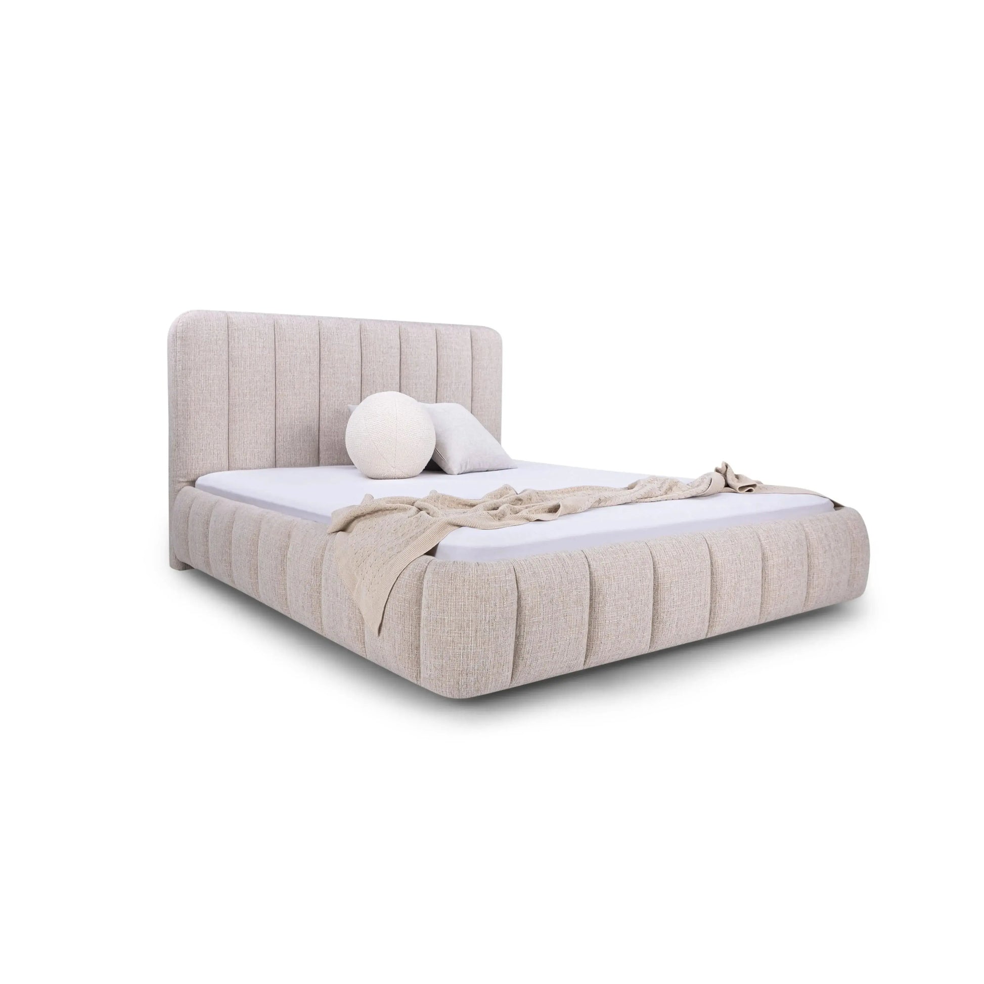 Cama Noir com cabeceira alta em acabamento escuro e design minimalista sofisticado