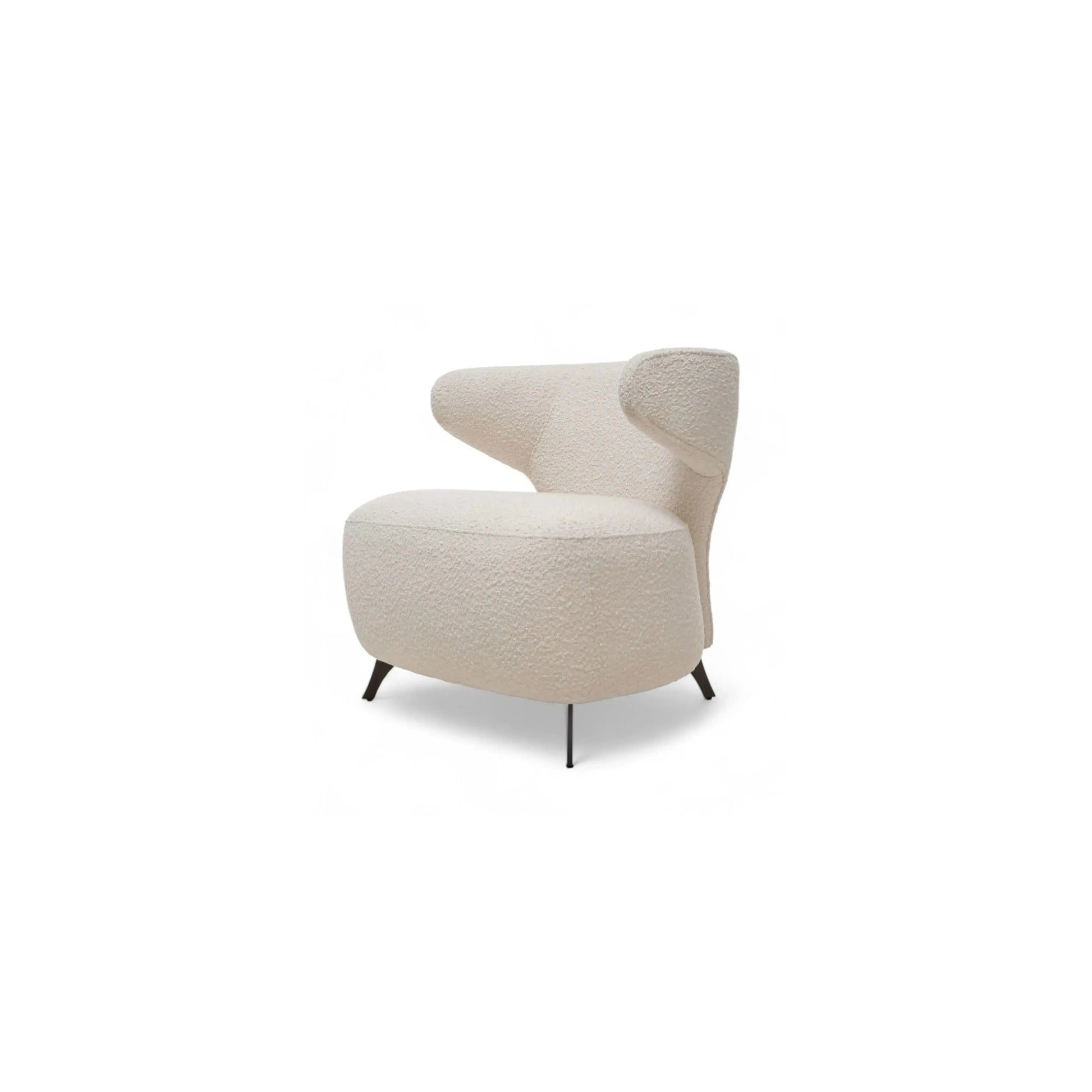 Poltrona Ocara – poltrona orgânica com curvas envolventes e pés de metal