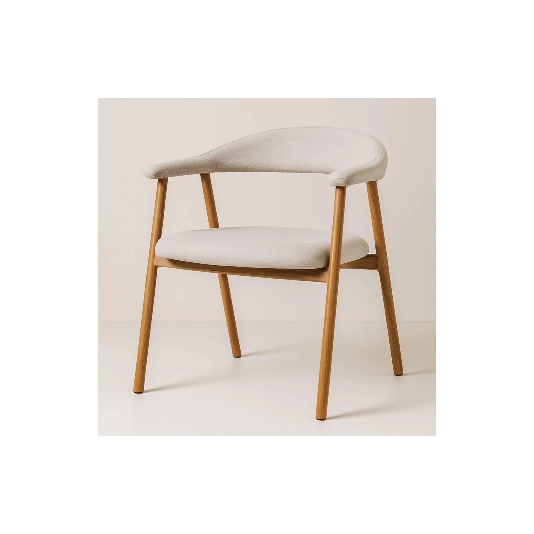 Cadeira Onda – cadeira de jantar com curvas fluidas em revestimento bouclé ou courino