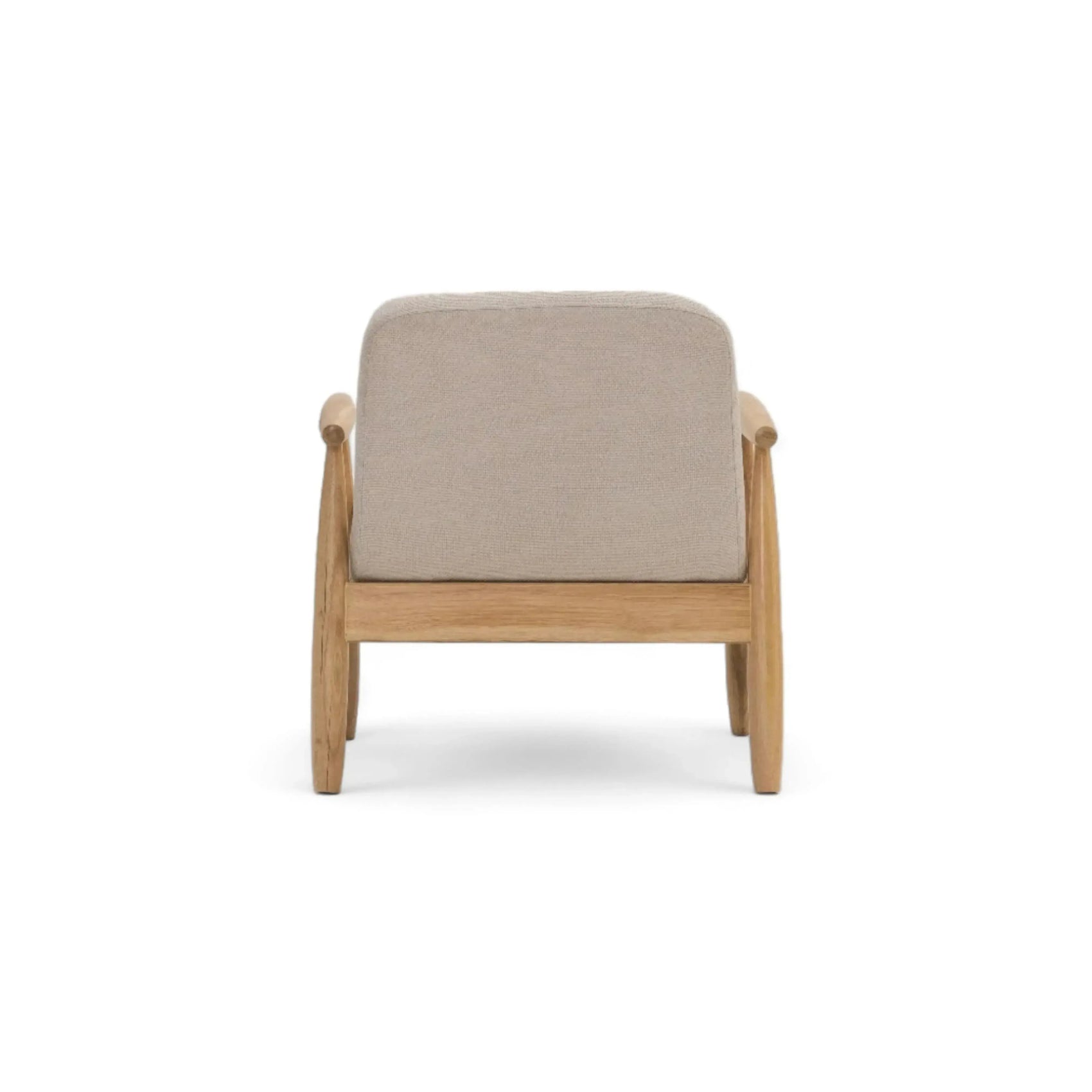 Poltrona Nalah – design escandinavo com braços em madeira natural e estofado bouclé creme