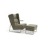 Poltrona Serenity – wingback em tecido verde sage com frame metálico rosé e puff incluso