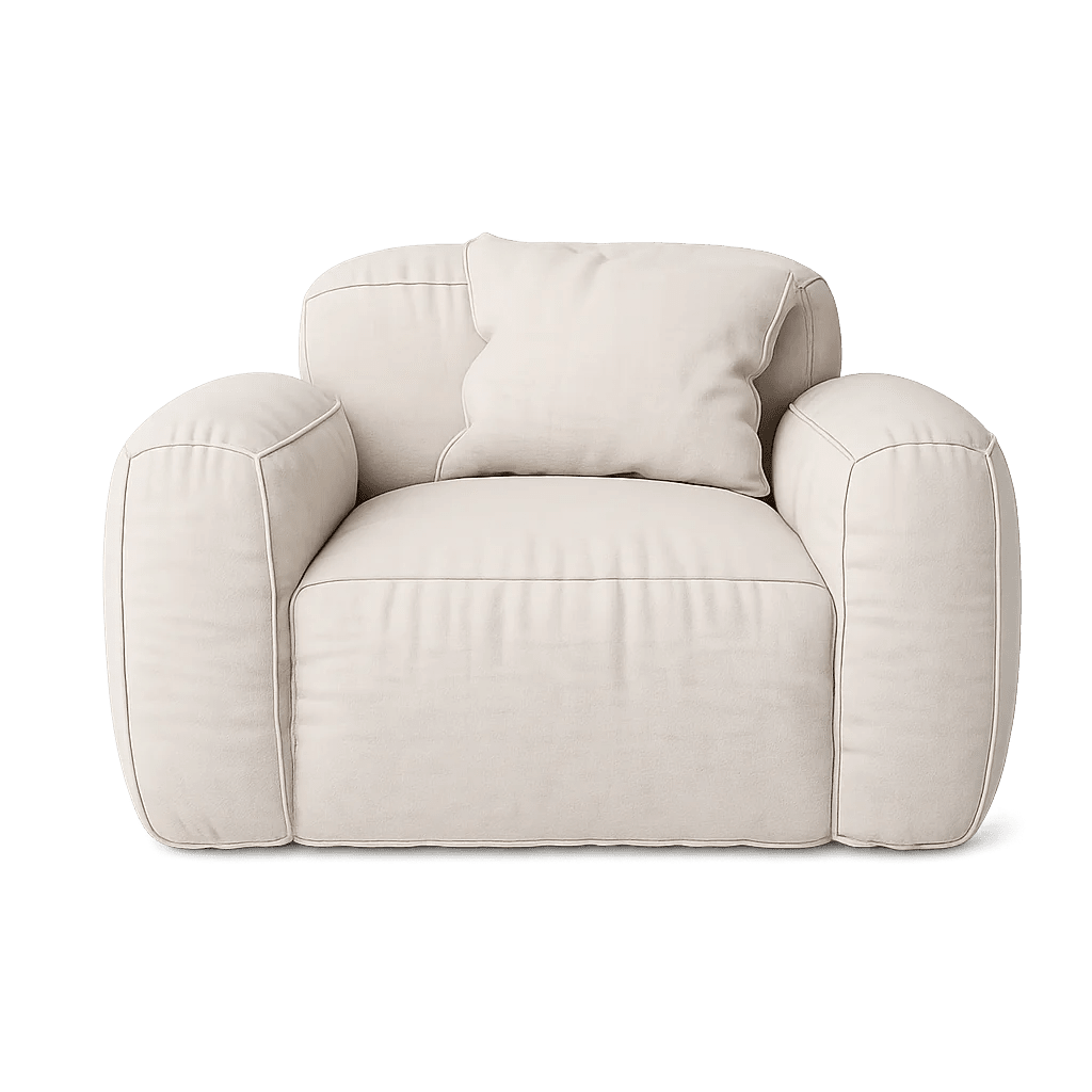 Poltrona de braços largos e arredondados com almofada decorativa no encosto, vista frontal
