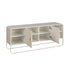 Rack offwhite com duas portas e nichos internos, pés metálicos