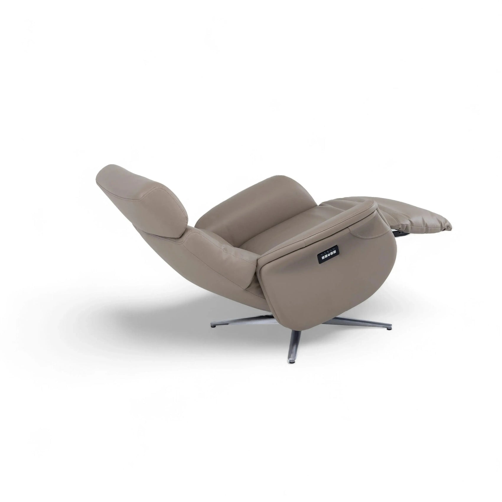 Poltrona Elétrica Louis – poltrona em couro taupe com encosto de cabeça ajustável e chaise elétrico