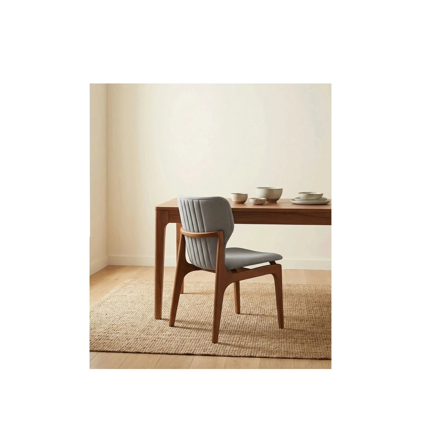 Cadeira Stela – cadeira de jantar com encosto alto e design elegante