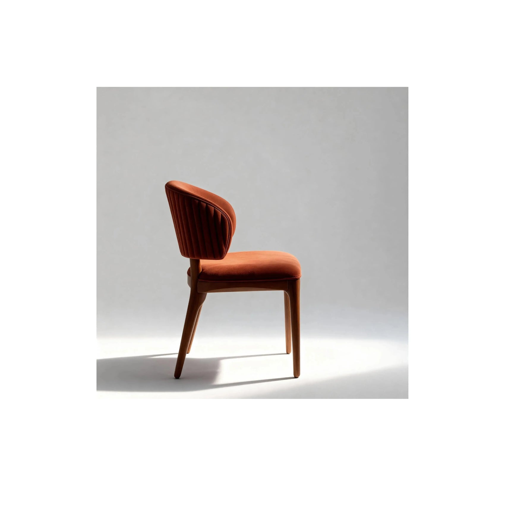 Cadeira Vitória – cadeira de jantar sofisticada com design suave e elegante